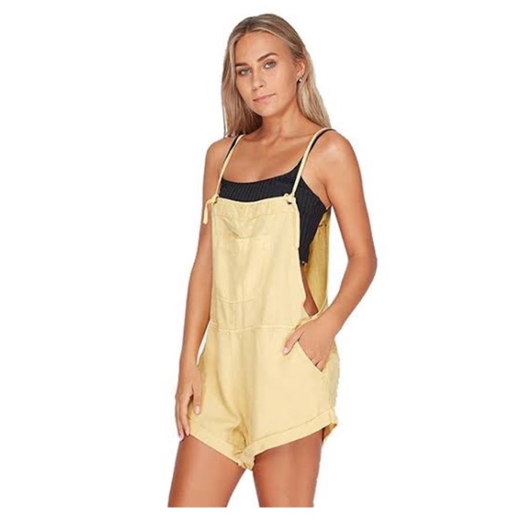 Billabong Short Overall • Romper - Picture 2 of 5